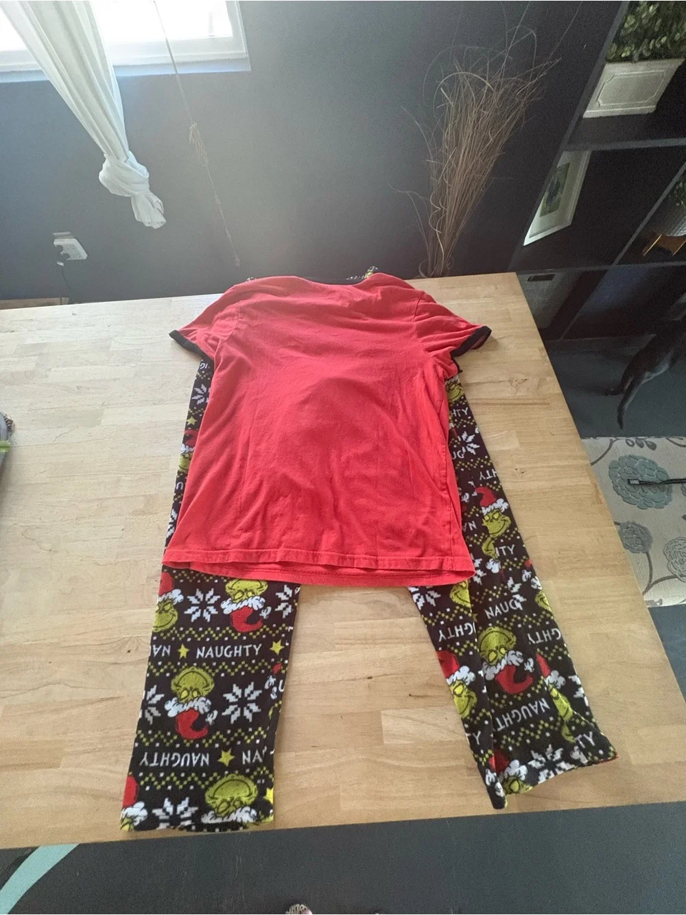 The Grinch pajamas set